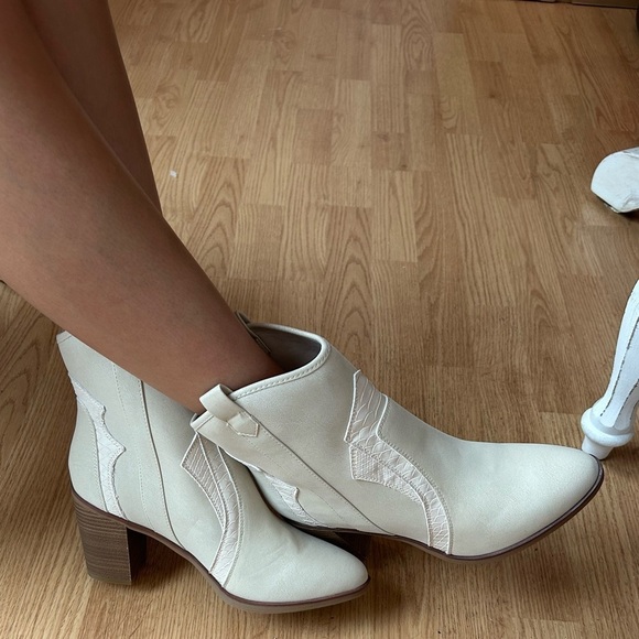 638- Altar'D State Simone Cowboy Bootie Size 6.5 NWT - Picture 1 of 12